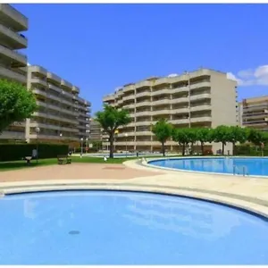 En Centro De Con 3 Piscinas. Salou
